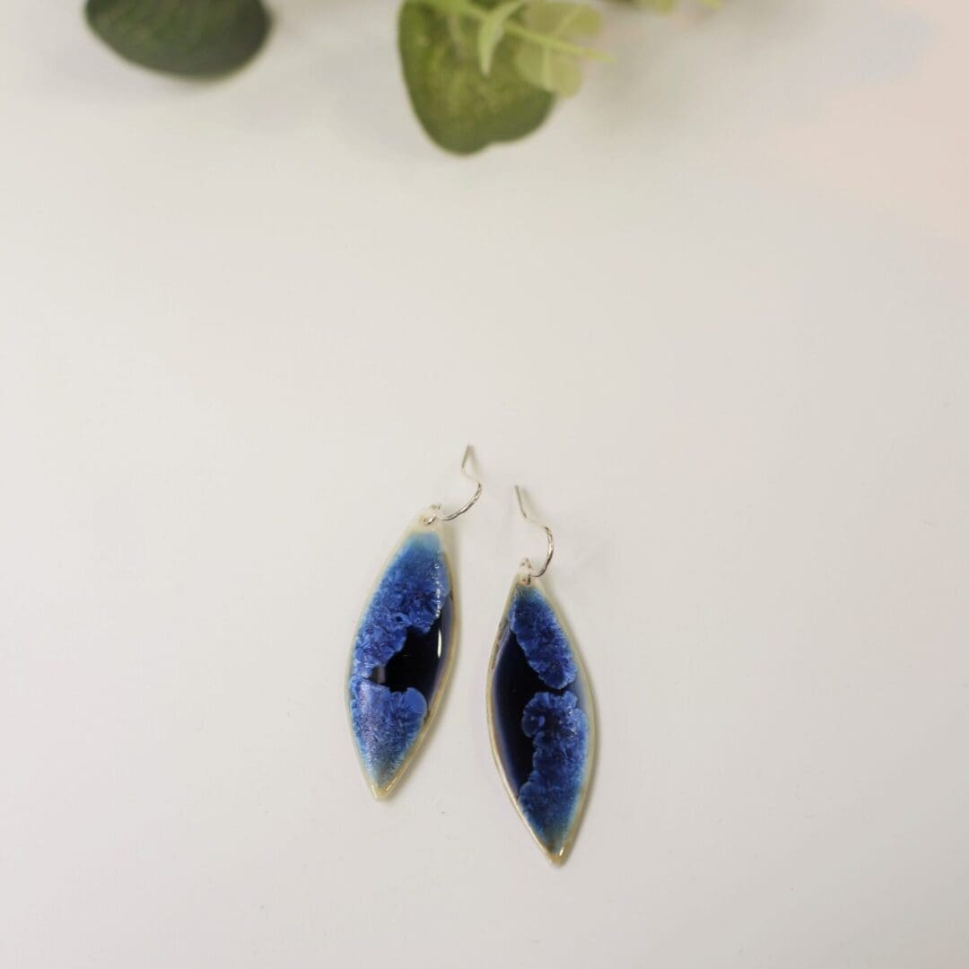 Porcelain earrings, white& blue, leaf shape - Image 6