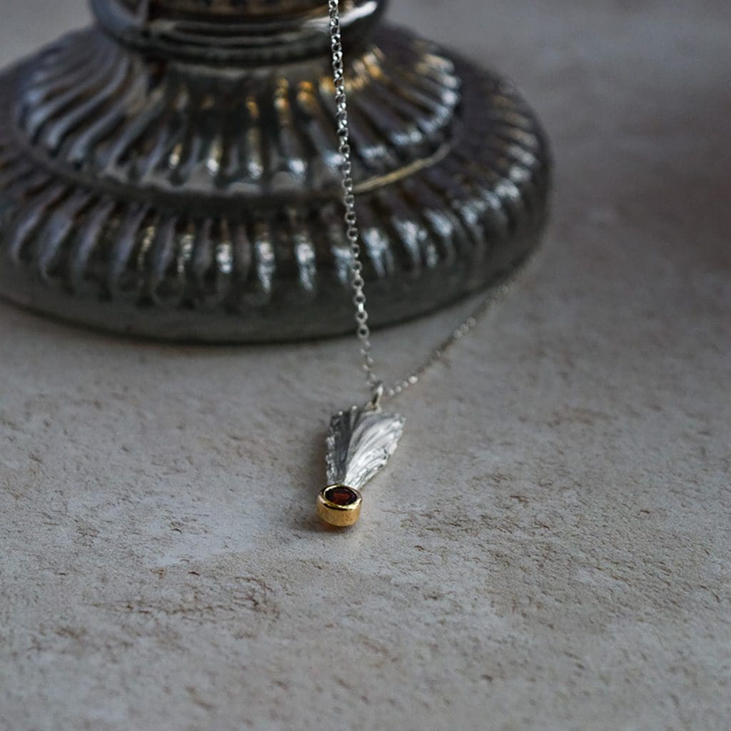 Sterling Silver and 9ct Gold with Garnet "Arrowhead" Heart Pendant Necklace. Limited Edition - Image 4