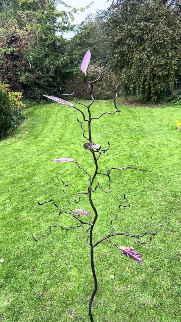 Oval leaf bird feeder tree bird feeding station with 7 patinated coloured stainless steel leaves - Image 4