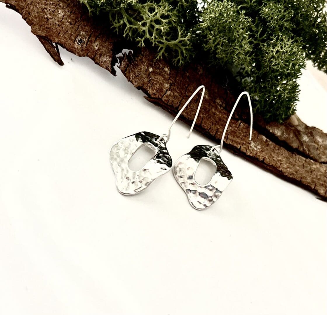 Fine Silver Hammered Drop Earrings - Image 3