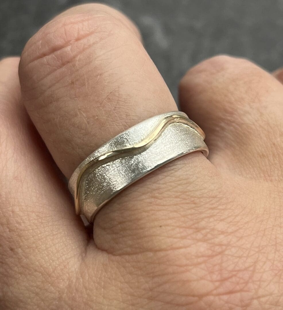 Gold Wave Ring