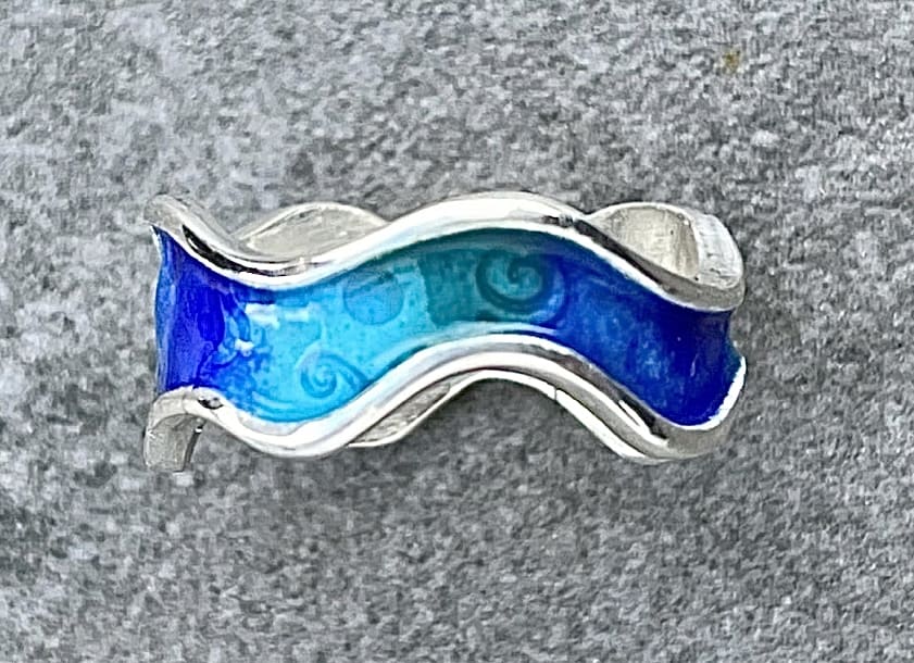Enamel Wave Ring