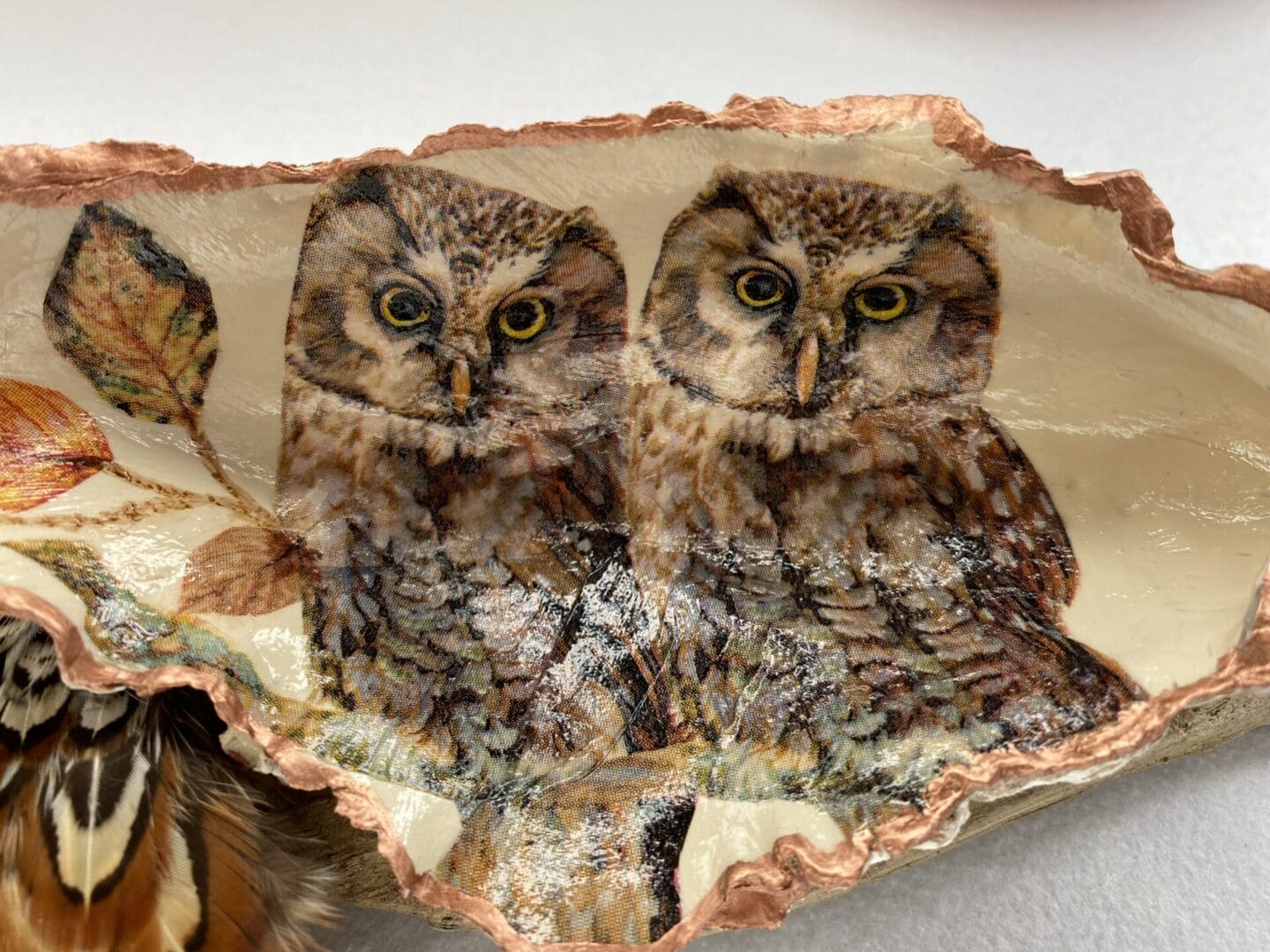 A handmade decoupaged Oyster Shell - Image 3