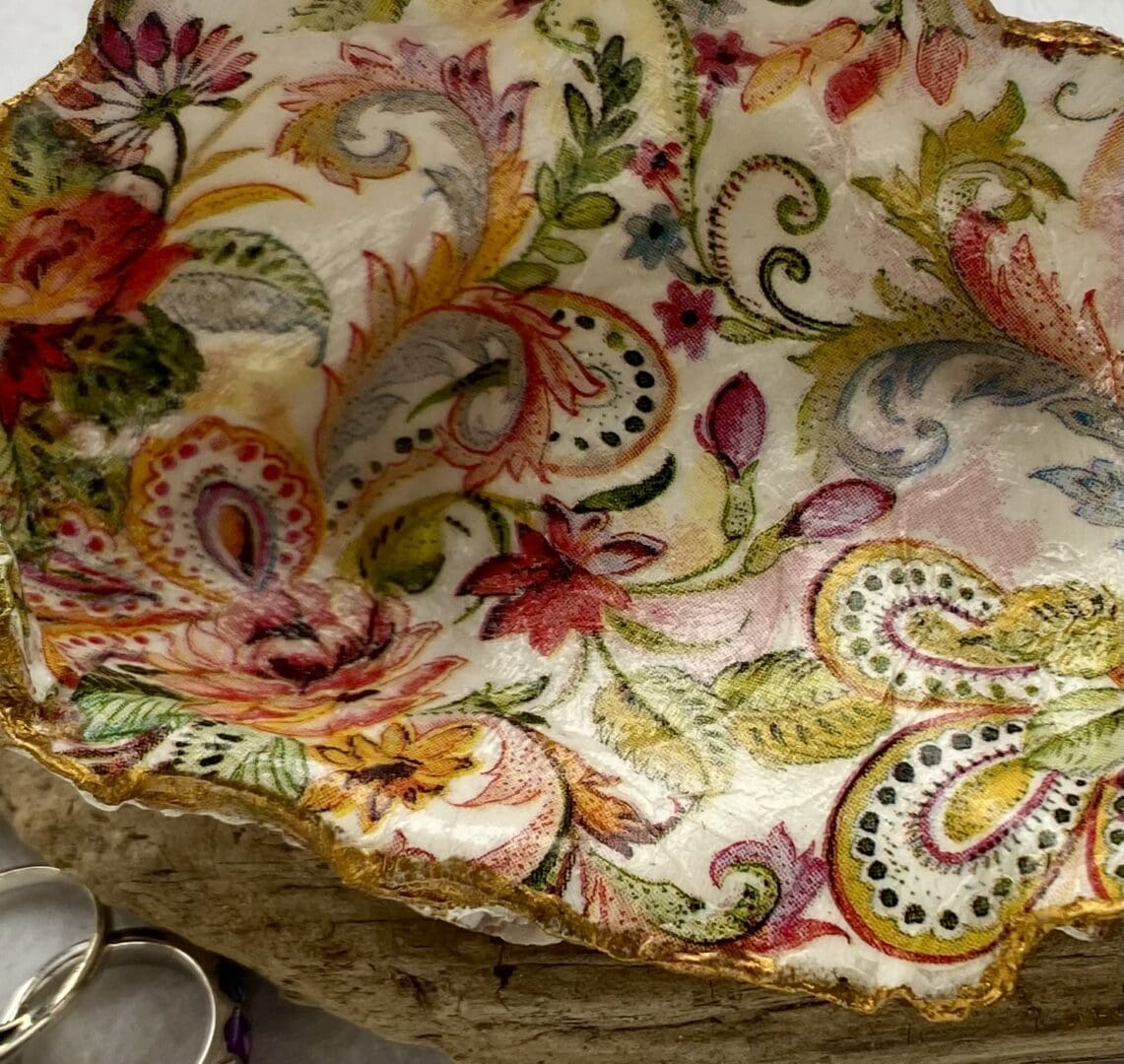 A Large handcrafted Decoupaged Oyster Shell - Image 3