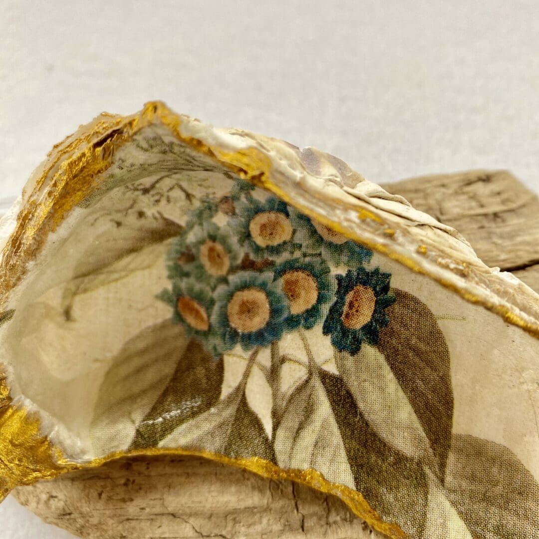 A handcrafted Decoupaged Oyster Shell - Image 3