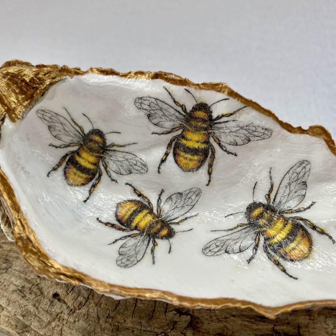 A small handcrafted Decoupaged Oyster Shell with bees - Image 3