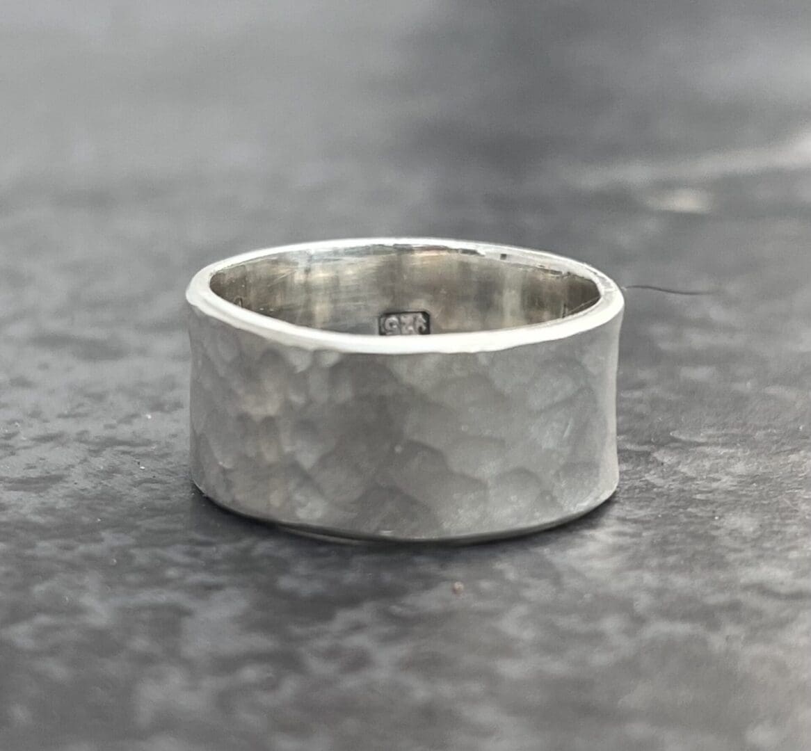 Chunky Gold Heart Ring - Image 4