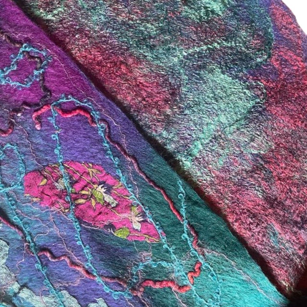 Long Cowl Scarf Handmade Wool and Viscose Felt with Silk and Yarns: Aurora 2023 - Image 7
