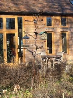 Bird feeder tree bird feeding stand with 7 Oak coloured stainless steel leaves. Memorial gift, iron & steel wedding anniversary, family tree - Image 9