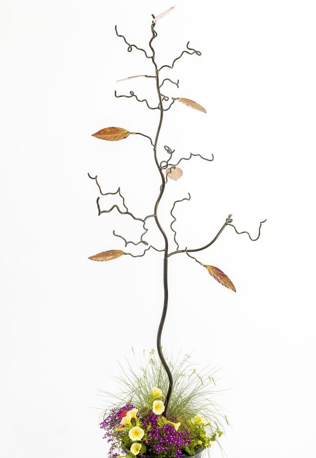 Oval leaf bird feeder tree bird feeding station with 7 patinated coloured stainless steel leaves - Image 2