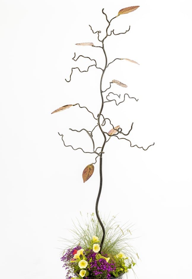 Oval leaf bird feeder tree bird feeding station with 7 patinated coloured stainless steel leaves - Image 3