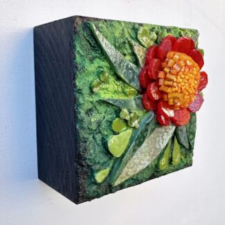 Miniature flower glass mosaic, red daisy
