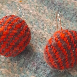 Handwoven Button Earrings cover pic