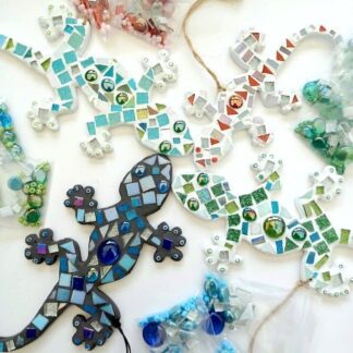 Gecko Mosaic Decoration Kit DIY /Make Your Own, Party Favour, Gift, Craft, Family Activity, Mosaic Present, Christmas Gift