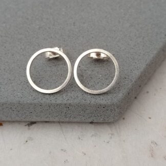 recycled sterling silver circle wire stud earrings