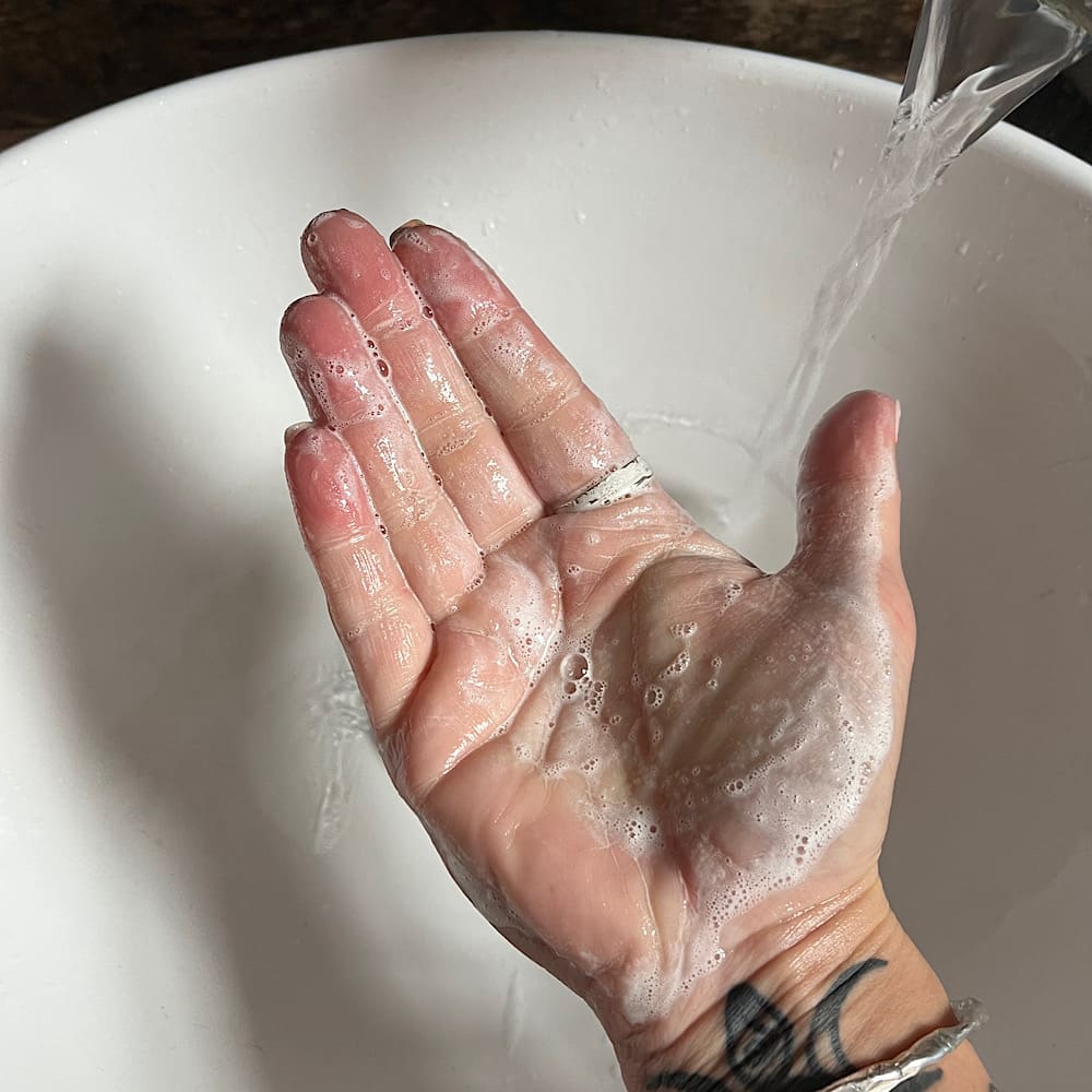 Liquid-wash-for-skin-and-hair