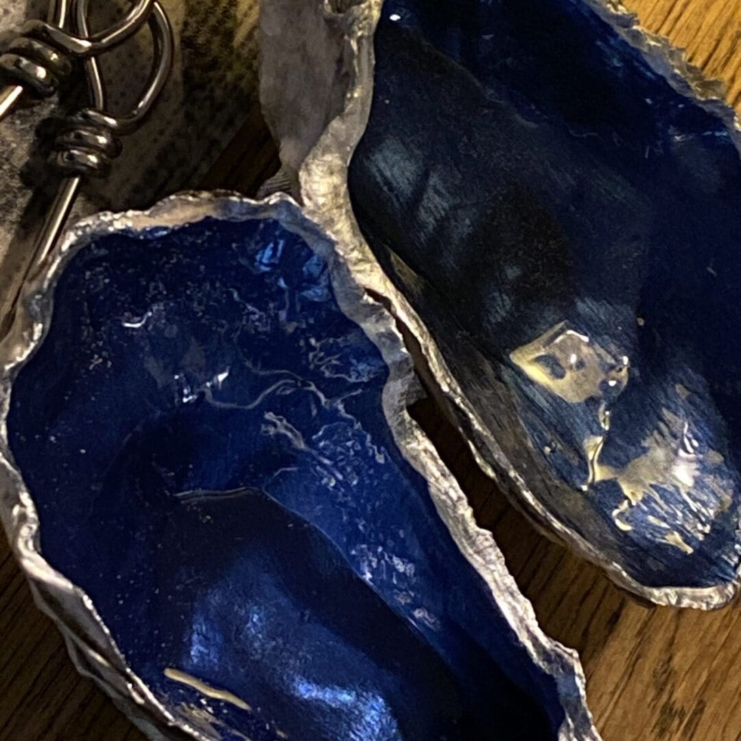 Salt and Pepper shells with spoons - Image 6