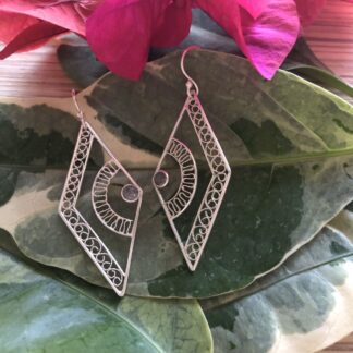 Dawn Gear diamond shape earrings in silver filigree with labradorite gemstones