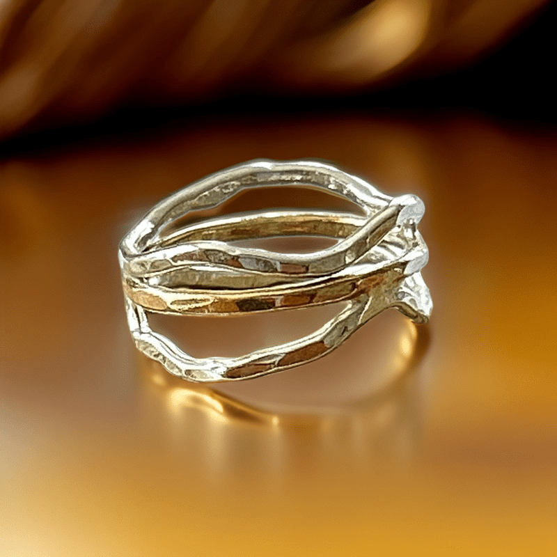 Silver And Gold Wave Ring - Image 3