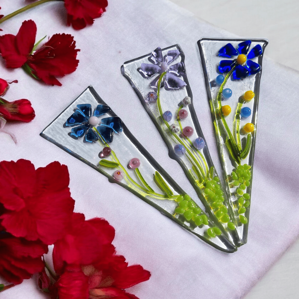 Fused Glass Plant Stake – Garden Gift Idea – Unique Gift for Plant Lover – Handmade Glass Garden Art – Colourful Plant Decoration - Image 6