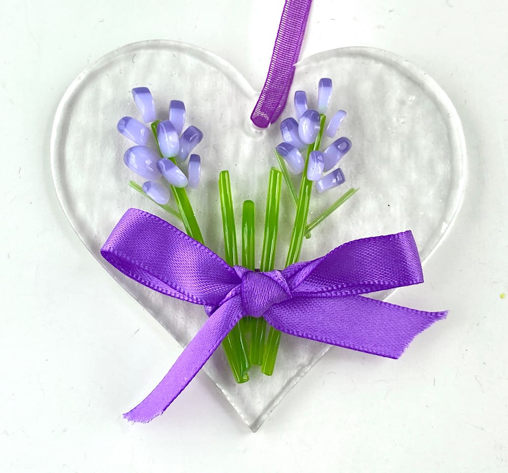 Tied Flower Posy Fused Glass Heart (Roses, Violets, Lavender or Daffodils) - Image 7