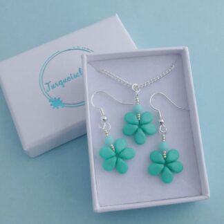 Handmade Flower Pendant and Earrings Gift Set