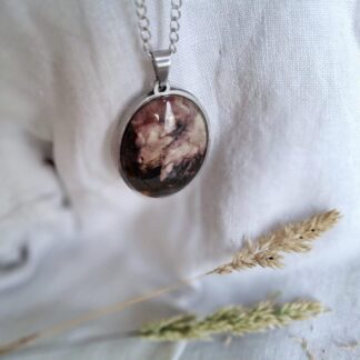 Stainless steel necklace with oval pendant - Midnight bloom collection