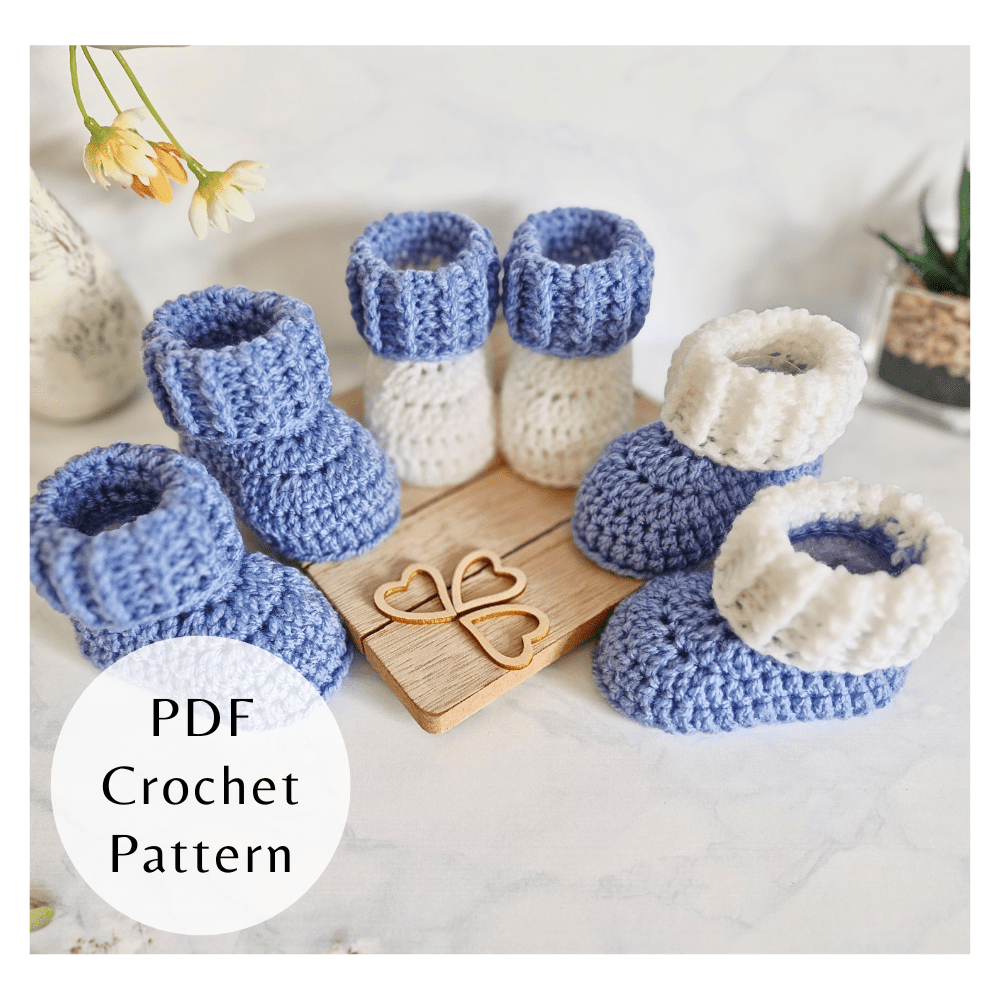 ridged Cuff baby booties pattern, solid or multiple colour options, perfect for Christmas baby booties