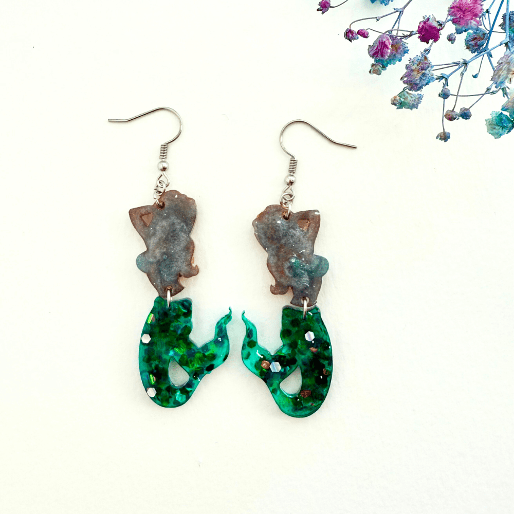 Pin-Up Mermaid Earrings – Tattoo-Inspired Resin Statement Jewellery - Image 2