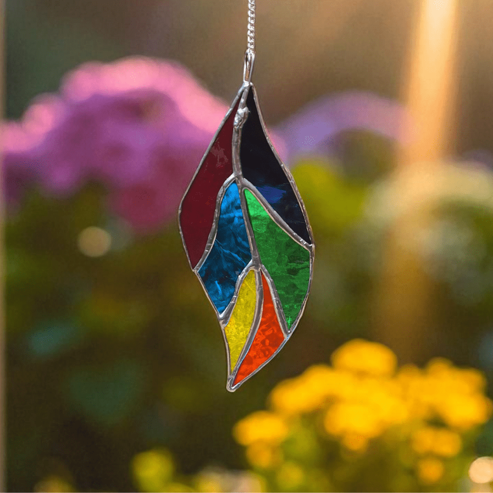 Rainbow stained glass leaf – cheerful window decoration - Image 9