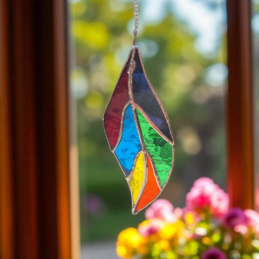 Rainbow stained glass leaf – cheerful window decoration - Image 5