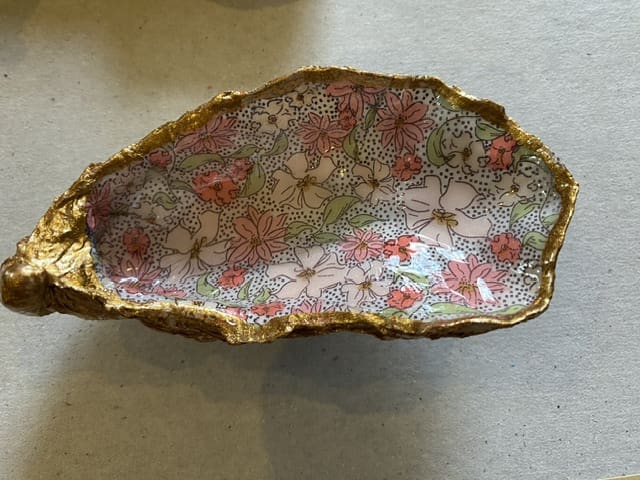 Handcrafted Decoupaged Oyster Shell - Image 2
