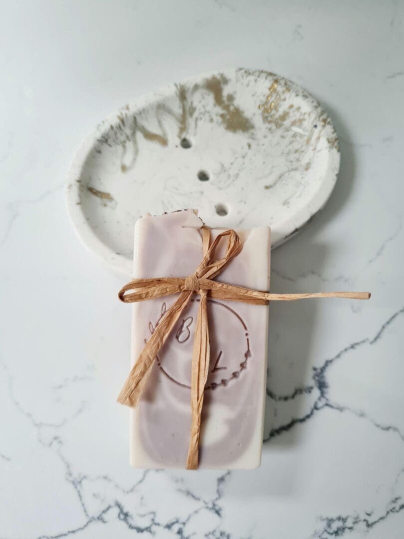 Handmade Gold Marble Soap Dish Gift Set: Lavender Cedarwood Soap