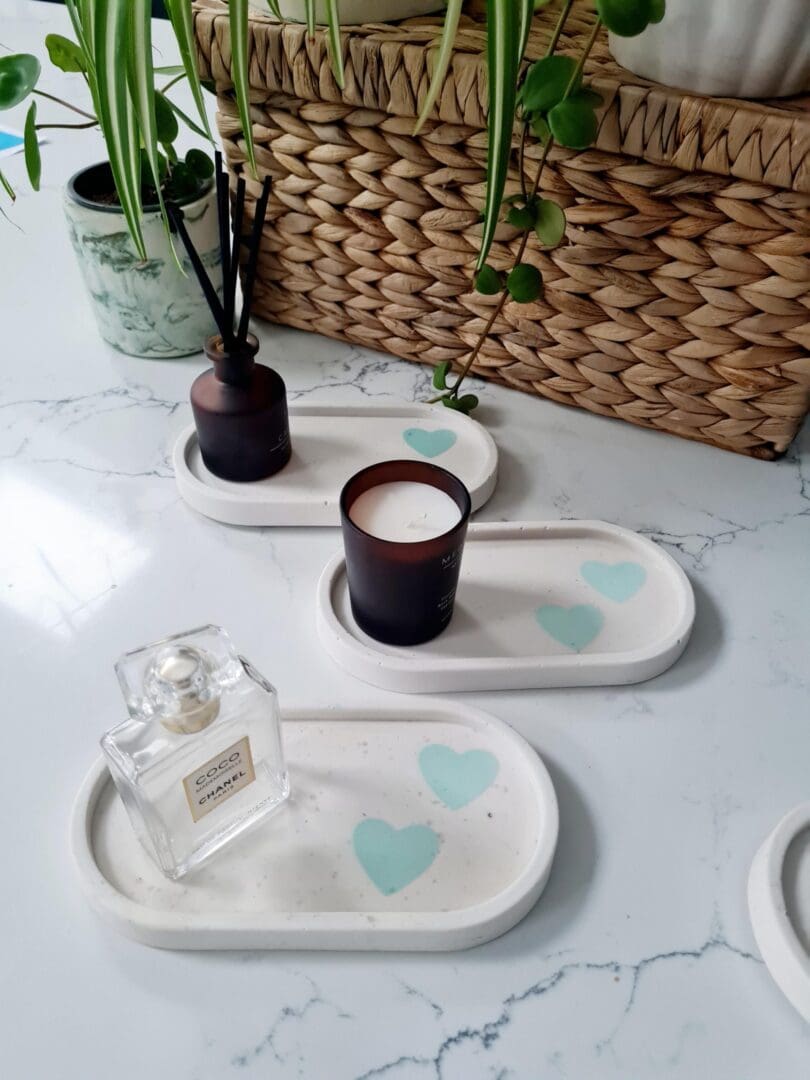 Oval Trinket Tray: Handmade Mint Green Heart Jewellery Dish