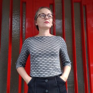 boat neck geometric print monochrome top