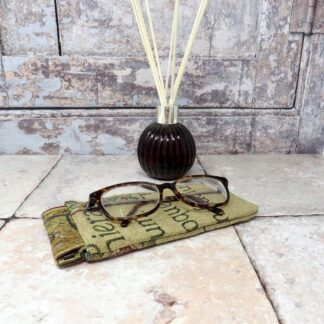 Flex frame glasses case in a medieval fabric