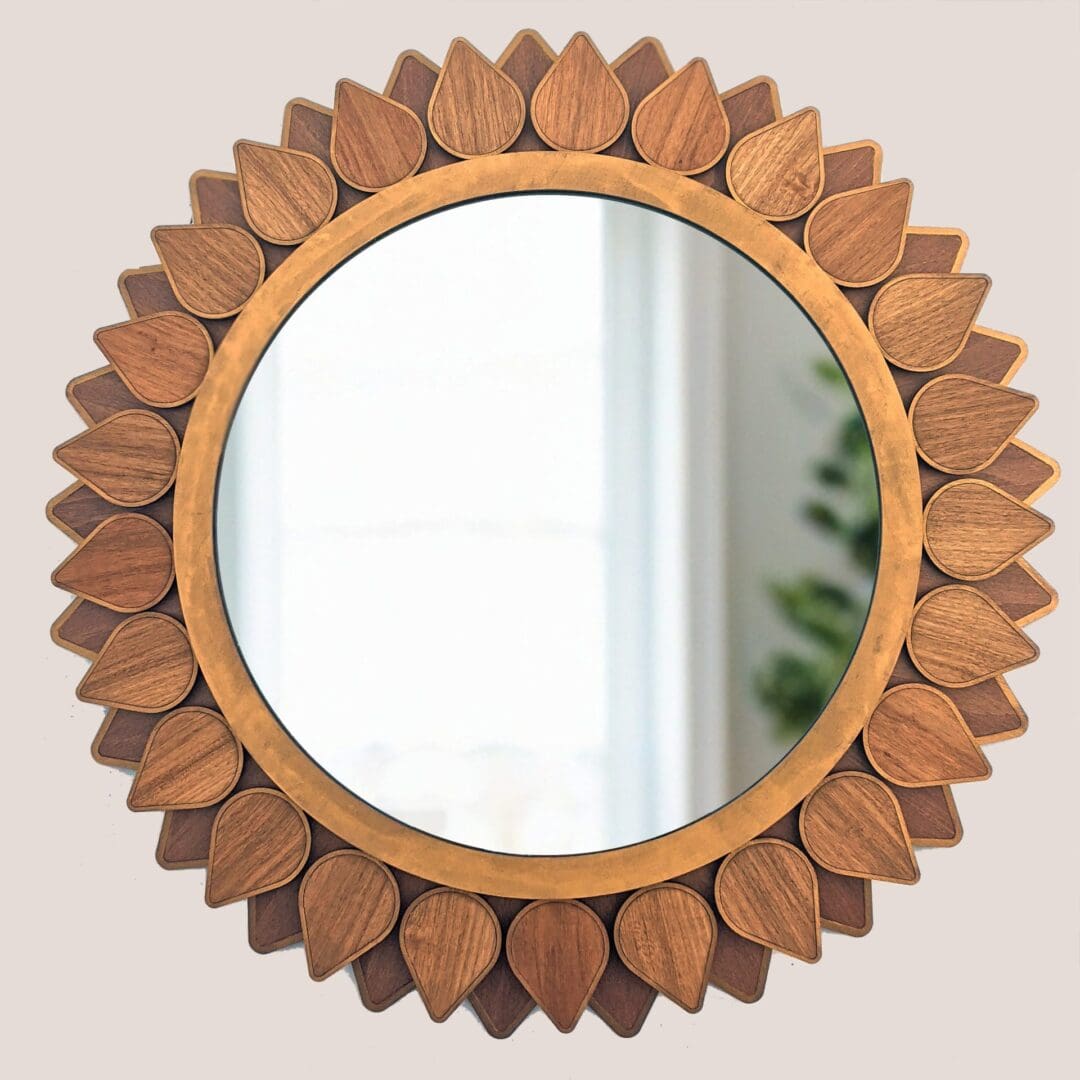 Round mirror