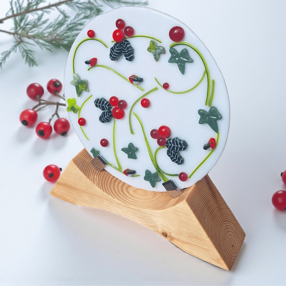 Fused Glass Holly Ivy Christmas Decoration with Robins - Image 4