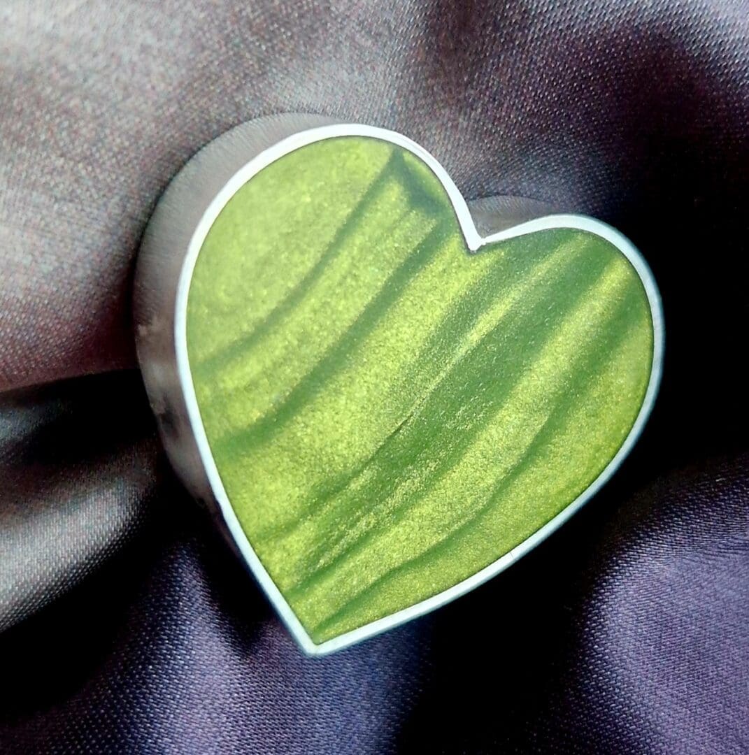 Sterling Silver and Golden Green Clay Heart Brooch - Image 2