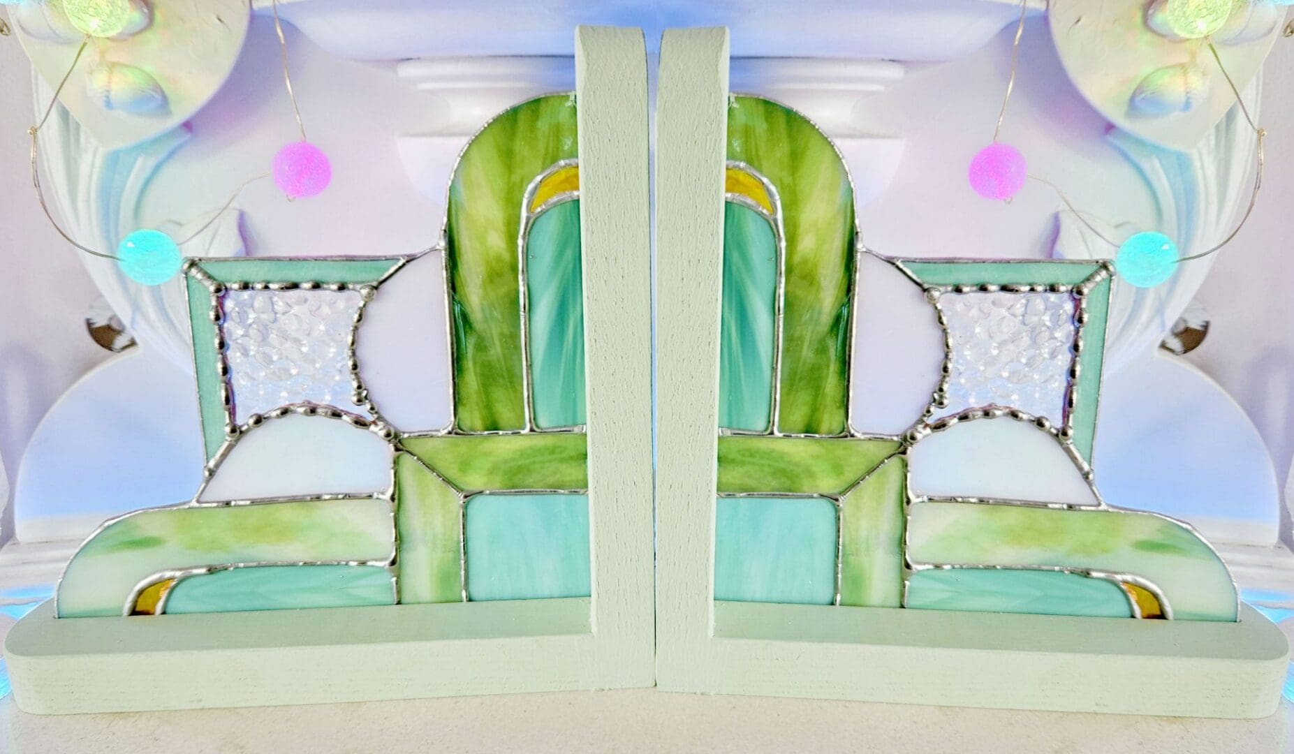 Stained Glass Art Deco Green Style Bookends FREE POSTAGE - Image 3