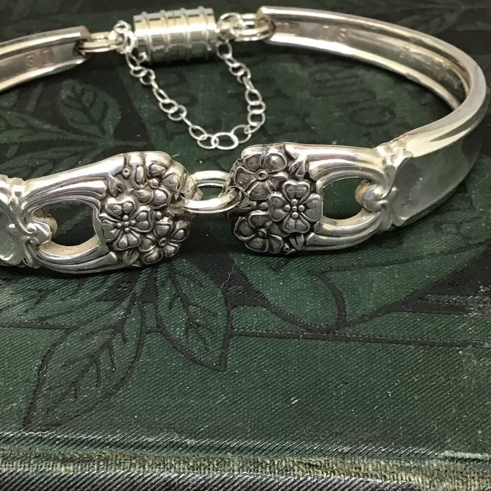 Pretty teaspoon handle bracelet - Image 2