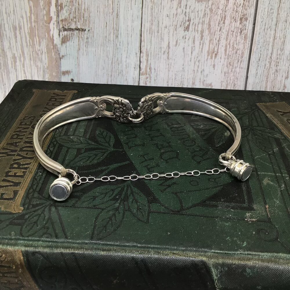Pretty teaspoon handle bracelet - Image 4