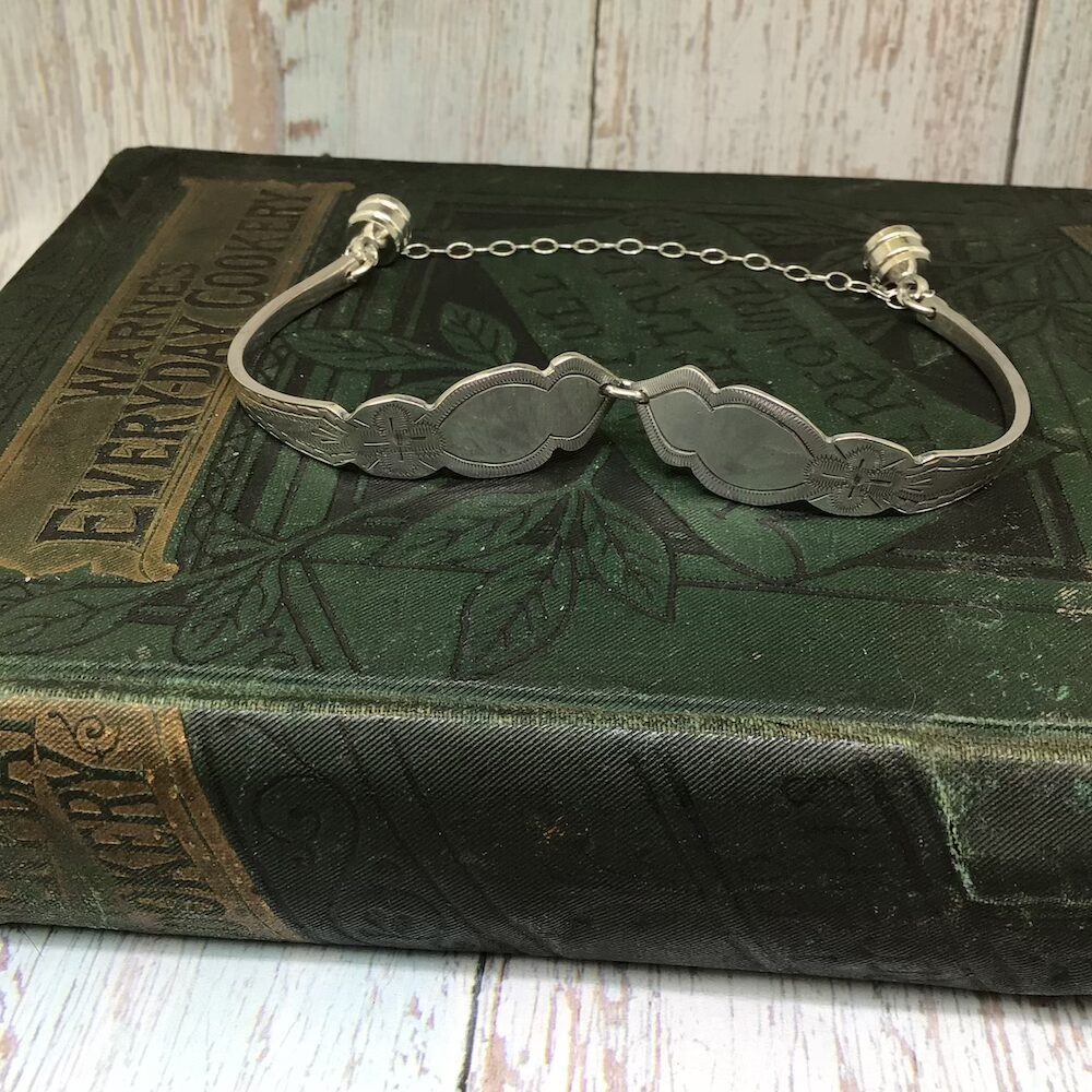 Victorian teaspoon handle bracelet - Image 3
