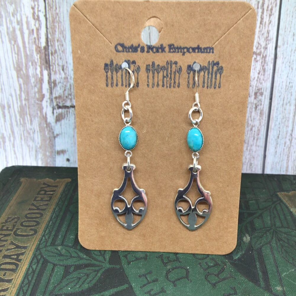 Fleur de Lys Turquoise earrings - Image 3