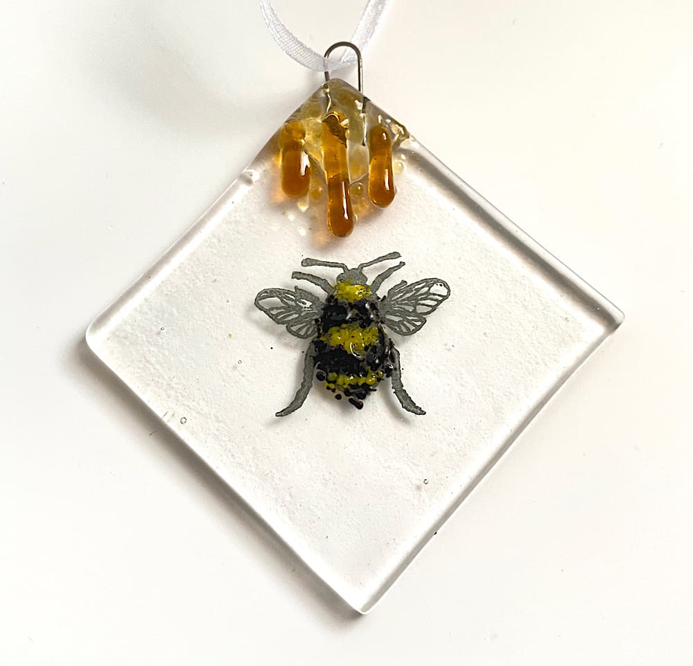 Bee Mini Fused Glass Kit - Image 5