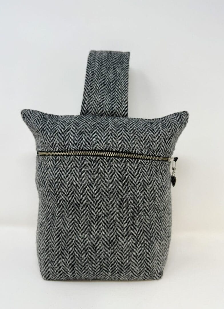 Harris Tweed® Doorstop – Grey and Black Herringbone, Handcrafted Luxury Zipped Wool Doorstopper (Copy) - Image 5