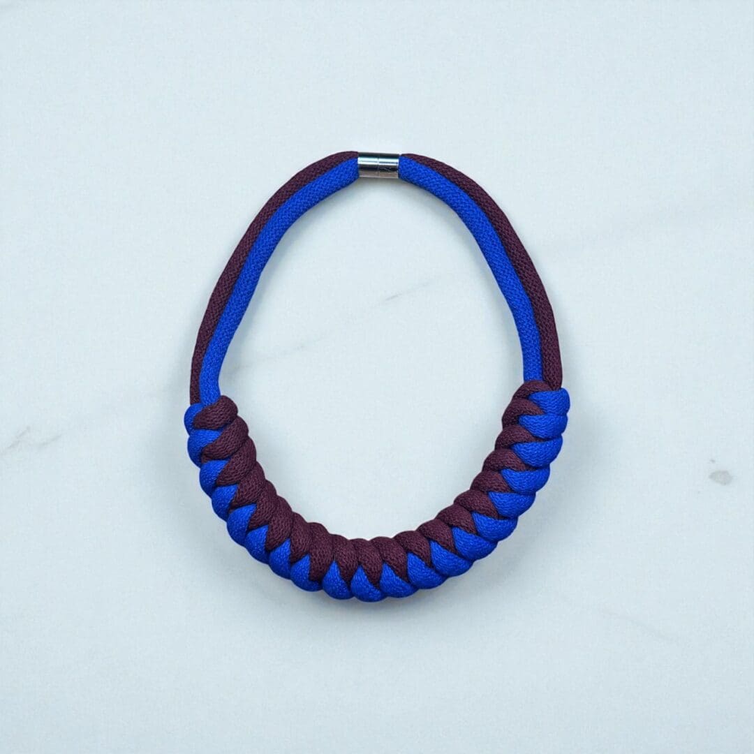 Statement rope necklace