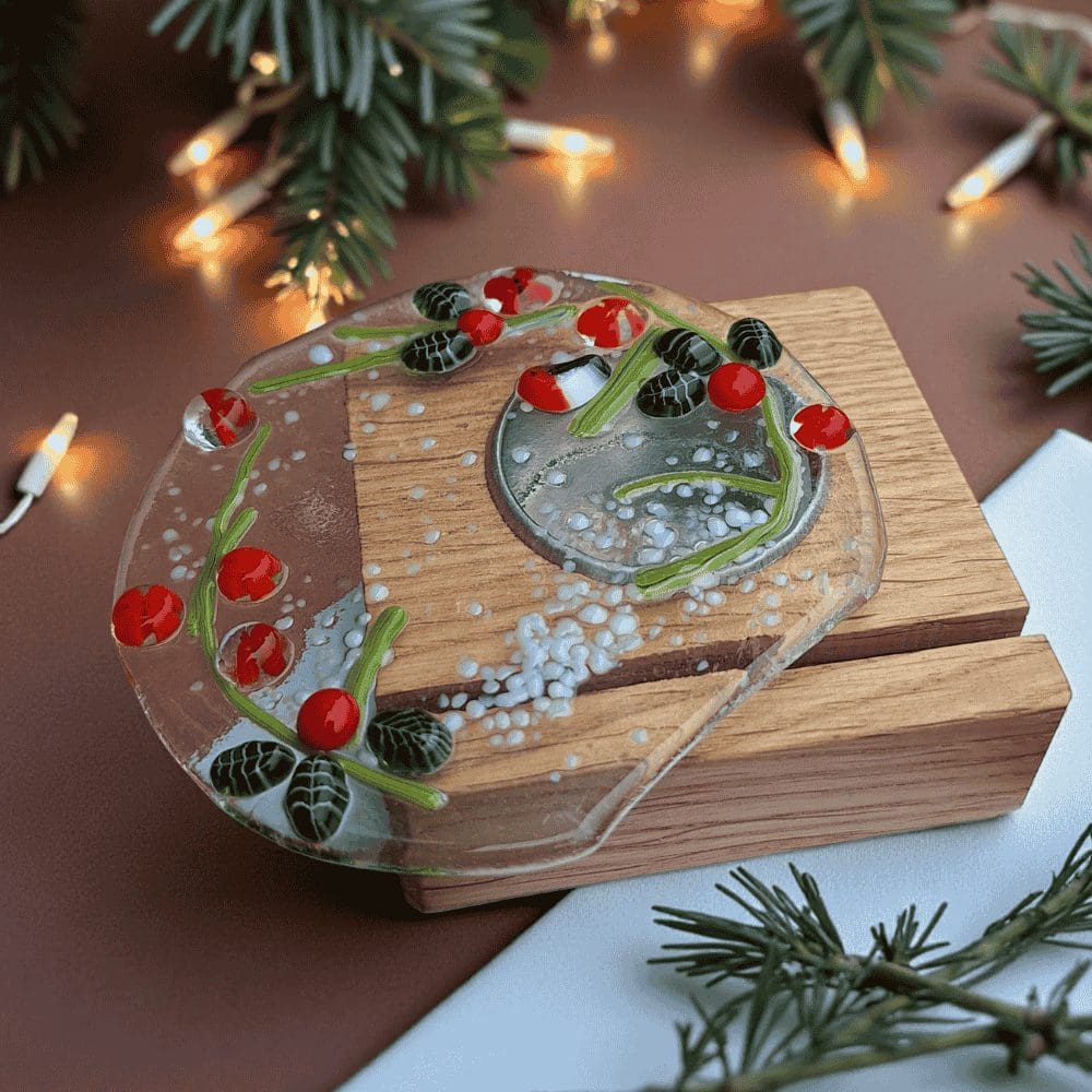 Fused Glass Robin Tealight Holder – Handmade Festive Gift - Image 2