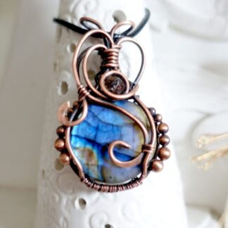 Labradorite Copper Wire Pendant