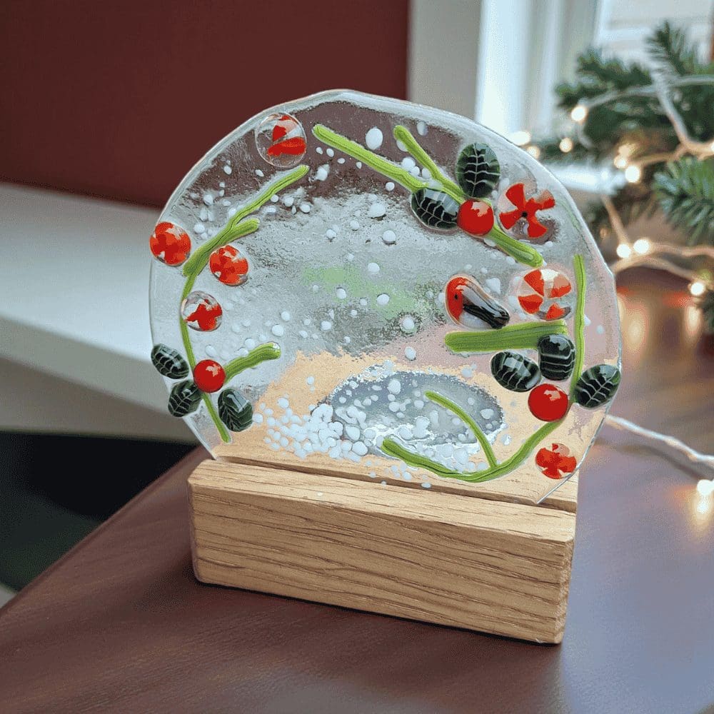 Fused Glass Robin Tealight Holder – Handmade Festive Gift - Image 4